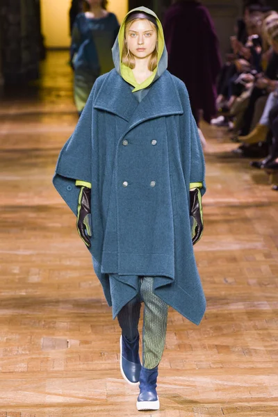 Look 6